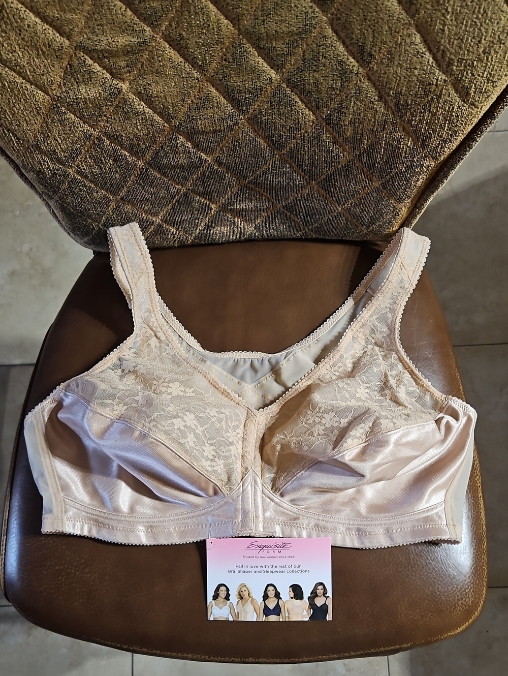 Exquisite Form Fully Lace Wireless Back & Posture Support Bra Front Close Tan